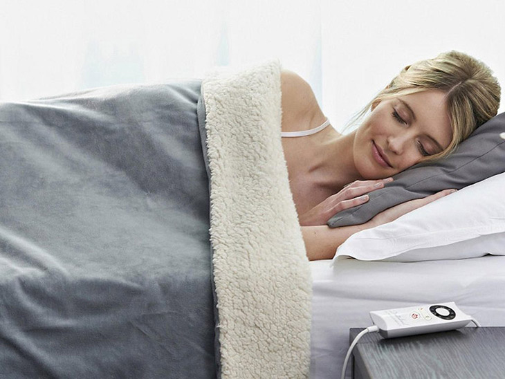 Tìm hiểu chăn điện có bị giật không