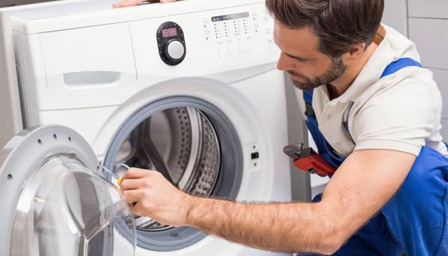 Liên hệ trung tâm sửa chữa uy tín để sửa lỗi EF2 máy giặt Toshiba