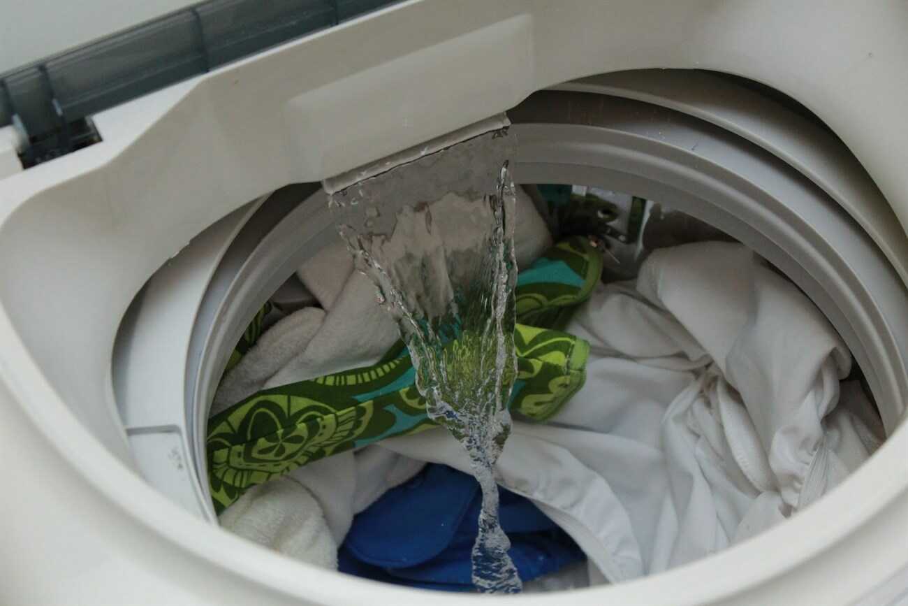  Kiểm tra nguồn nước đầu vào máy giặt khi máy giặt Sanyo lỗi E8