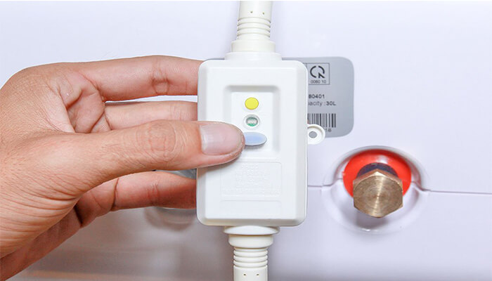 ELCB trên máy nước nóng là gì?