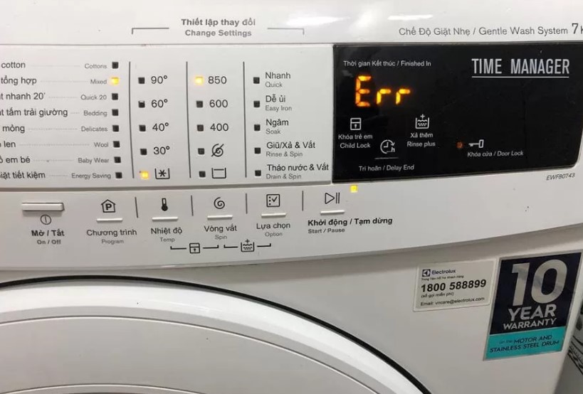 Dấu hiệu máy giặt Electrolux báo lỗi ERR