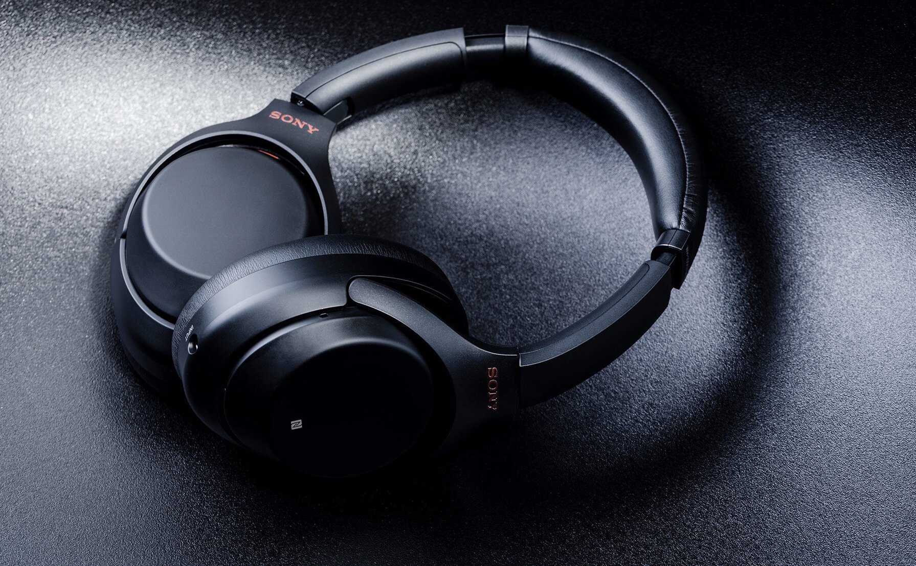 Tai nghe chống ồn Sony