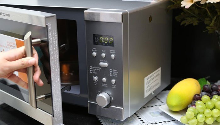 Cách sửa lò vi sóng mất nguồn