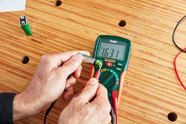 Cách đo nội trở pin bằng đồng hồ vạn năng