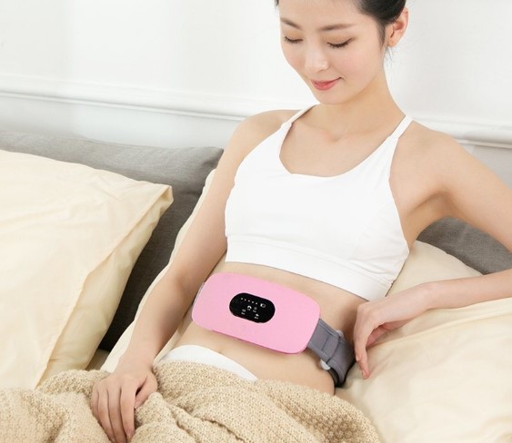 Sử dụng máy massage bụng bị ngứa có nguy hiểm không?