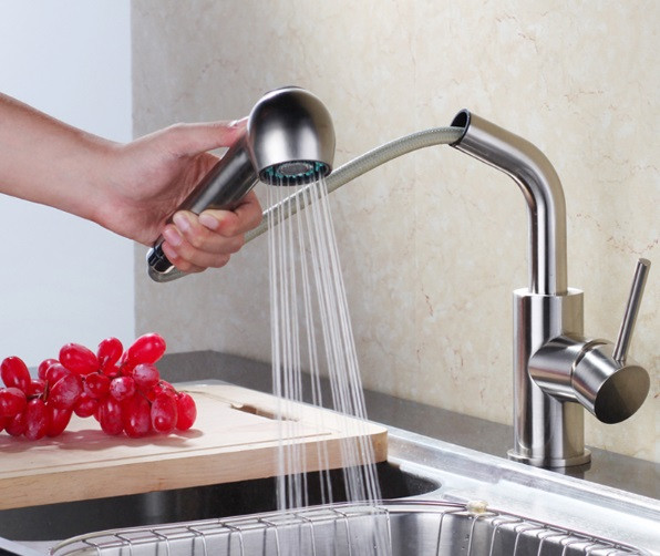 Vòi rửa bát dây kéo