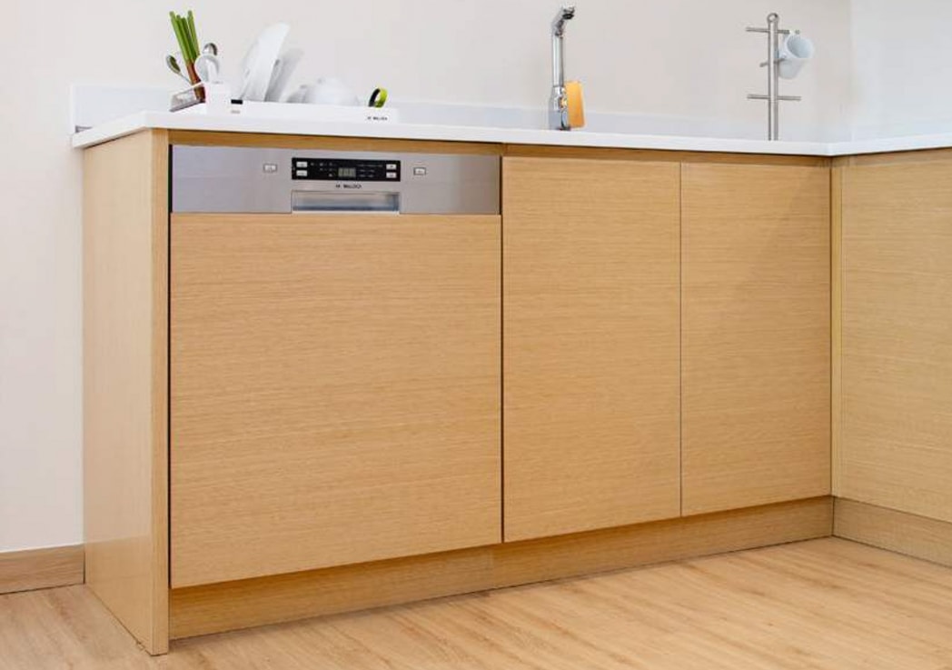 Máy rửa bát âm tủ toàn phần