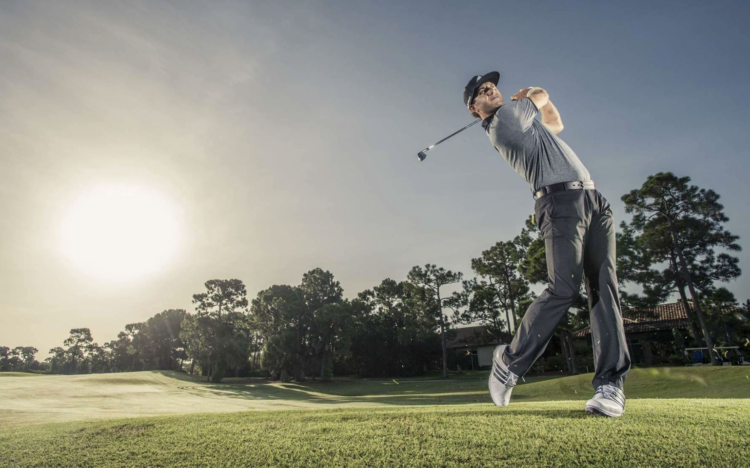 Cú swing trong golf là gì?
