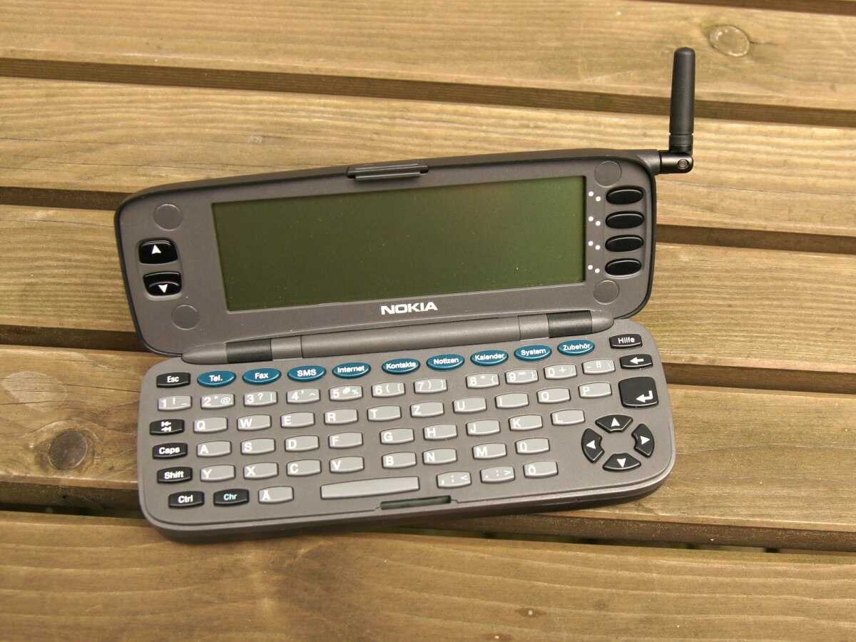 Điện thoại Nokia 9000 Communicator