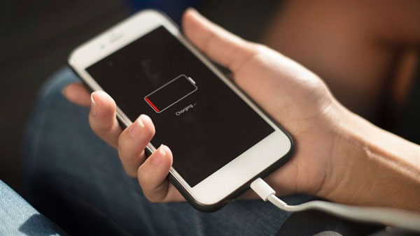 Làm sao để biết iPhone đang sạc nhanh?