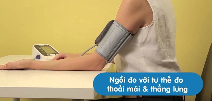 Tư thế ngồi đo huyết áp chuẩn
