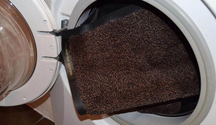 Cách giặt thảm bằng máy giặt thế nào? Có nên không? - META.vn