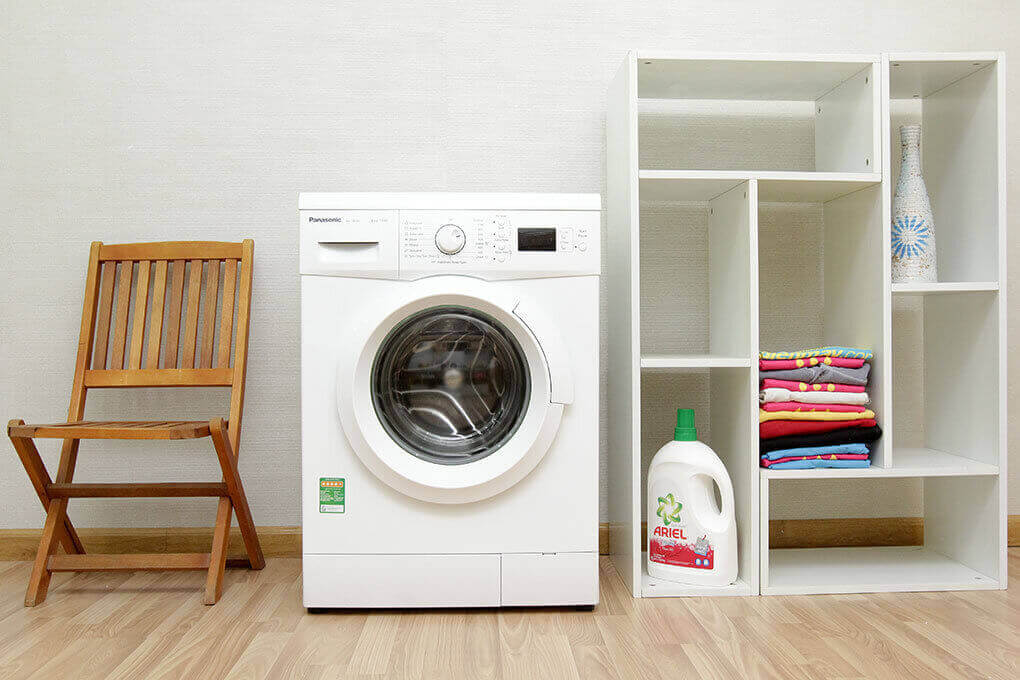 Máy giặt lồng ngang là dòng máy giặt được nhiều gia đình trẻ yêu thích