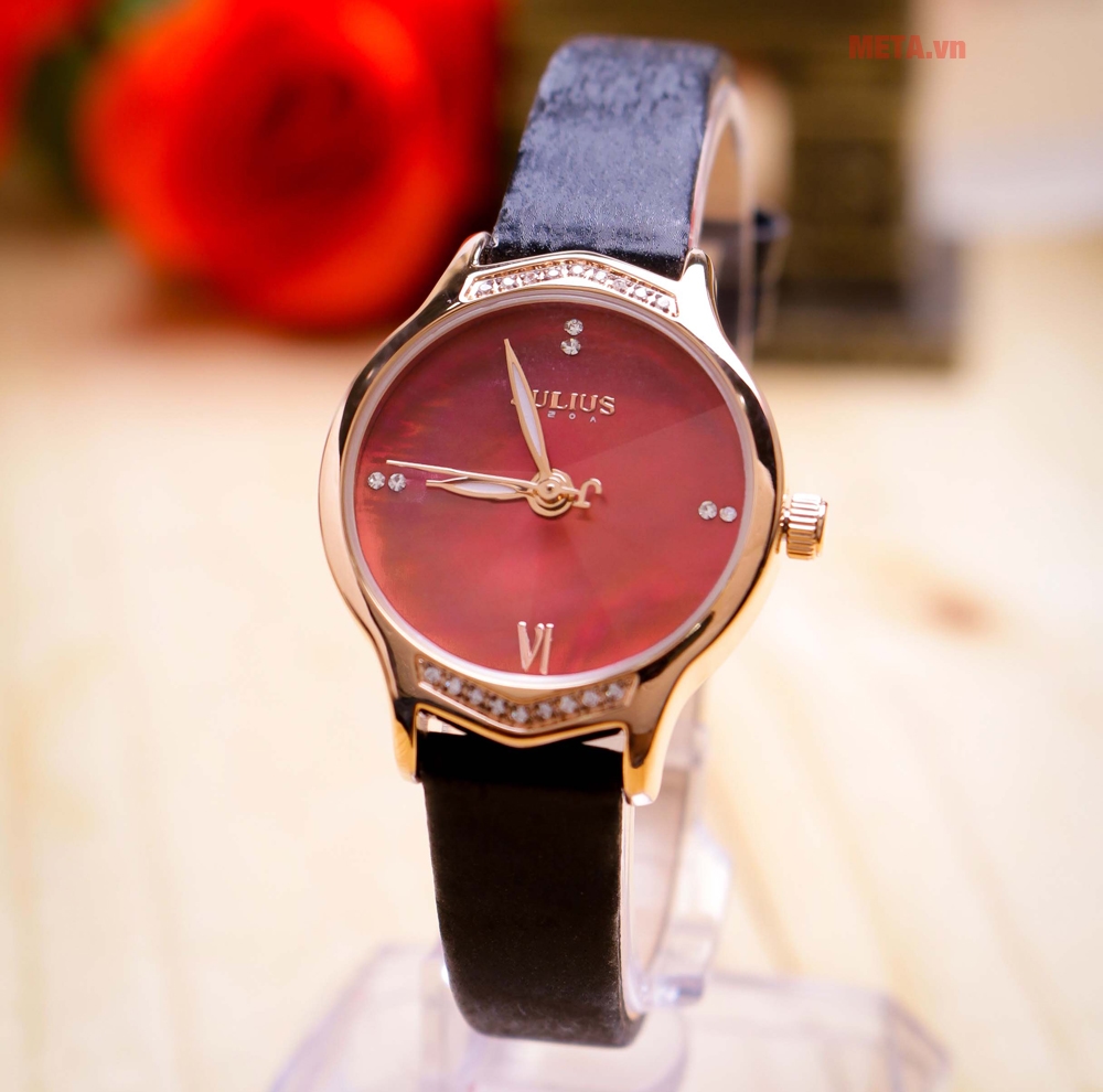 Đồng hồ Julius
