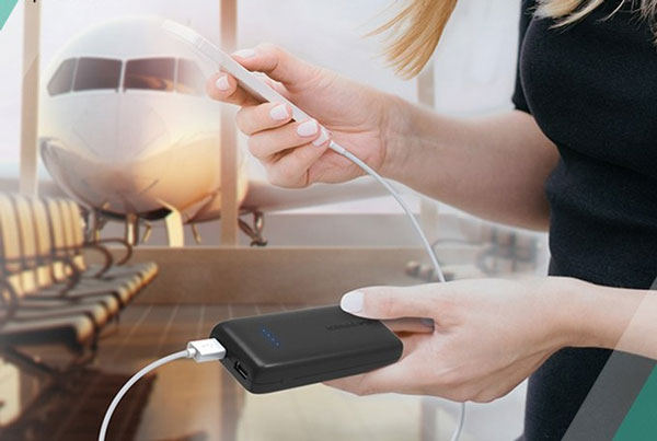Vì sao sạc dự phòng không được để dưới dạng hành lý ký gửi?