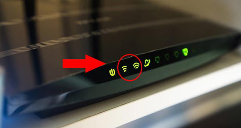 Kiểm tra đèn tín hiệu trên modem wifi