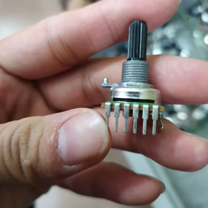 Chiết áp 6 chân 1 tầng