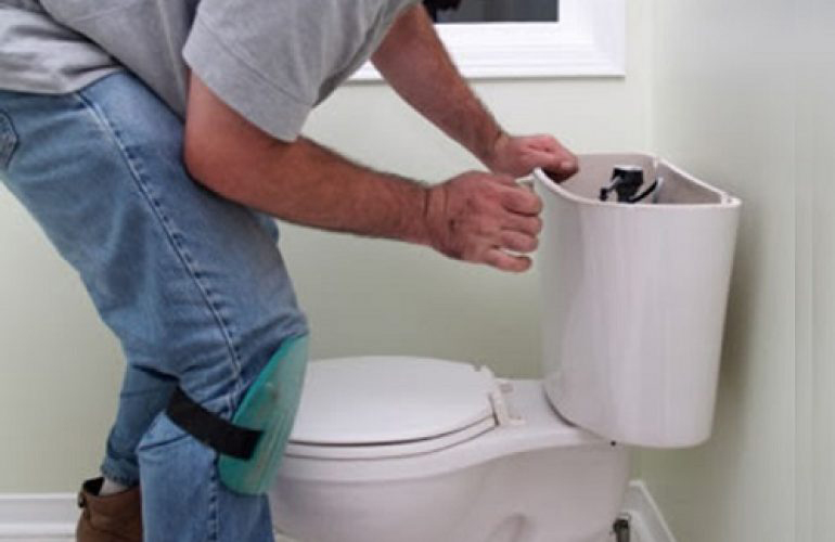Hướng dẫn cách sửa phao bồn cầu không ngắt nước