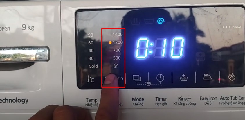 Cách vắt quần áo bằng máy giặt Panasonic cửa ngang
