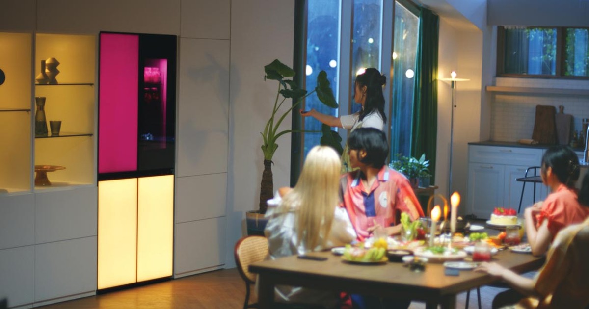 Tính năng thay đổi màu sắc của tủ lạnh LG MoodUp là điểm nhấn cho dòng sản phẩm này