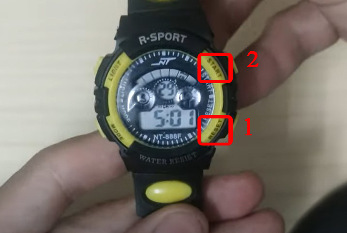 Ấn nút RESET (nút D) để chuyển sang phần phút -> Ấn nút START (nút B) để điều chỉnh phút