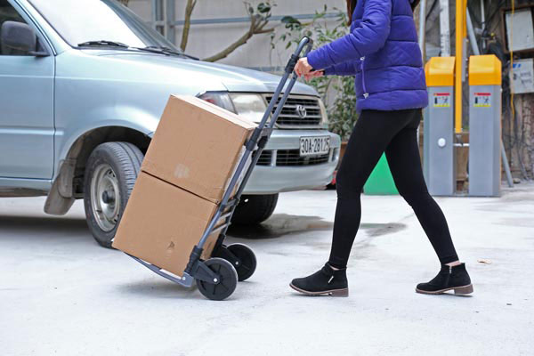 Không nên để bánh xe chịu tác động theo lực ngang