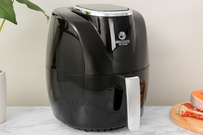review nồi chiên không dầu Hawonkoo về chất liệu