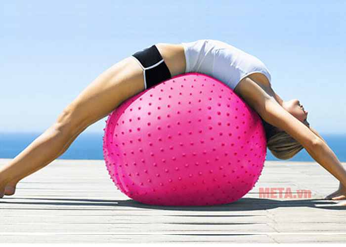 Cách chọn bóng tập yoga