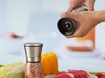 Cách sử dụng máy xay tiêu cầm tay & cách vệ sinh, bảo quản