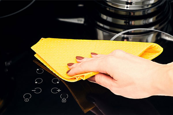 Hướng dẫn vệ sinh bếp từ Kangaroo