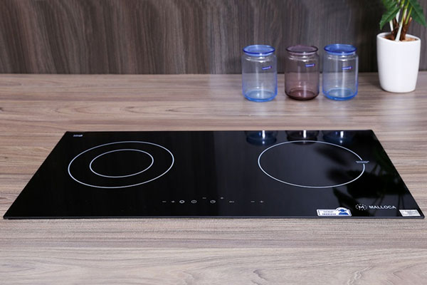 So sánh bếp từ Bosch và Malloca