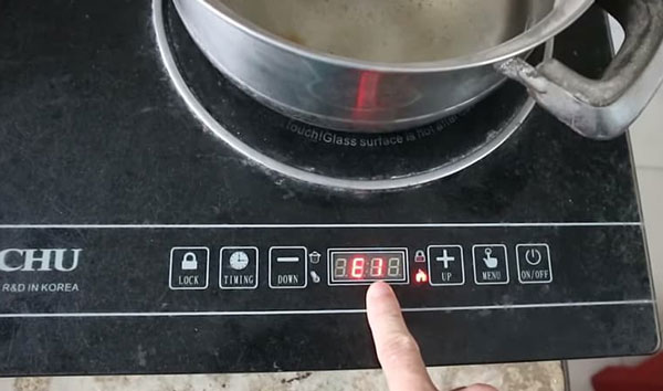 Lỗi E1 bếp hồng ngoại là gì?