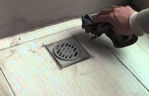 Cách lắp đặt phễu thu sàn