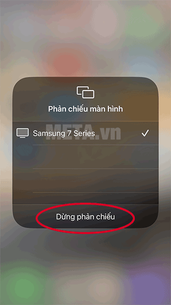 Nhấn Dừng phản chiếu để ngừng kết nối điện thoại iPhone với tivi Samsung