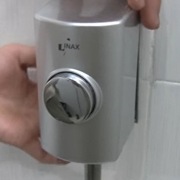 Lắp đặt phụ kiện cấp nước