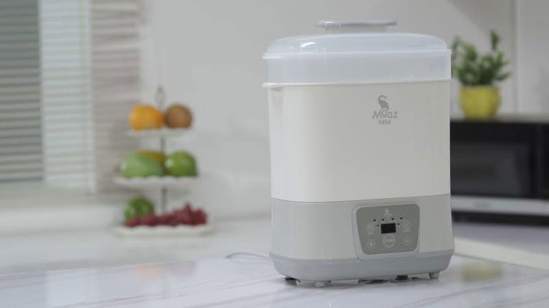 So sánh máy tiệt trùng UV và hơi nước