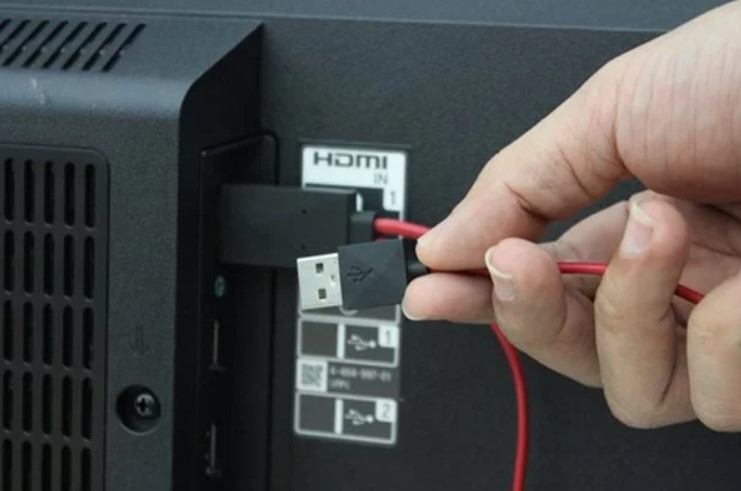 Kết nối tivi Xiaomi với điện thoại bằng dây cáp HDMI