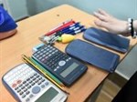 Có được mang 2 máy tính vào phòng thi không?