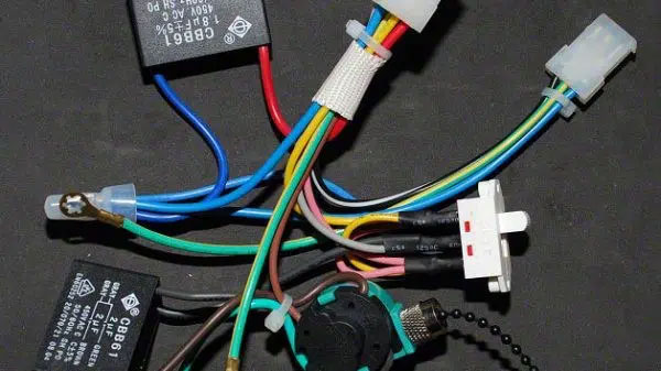 Công tắc 2 cực (công tắc điện 1 chiều)