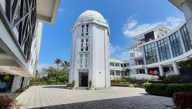 Kính thiên văn lớn nhất Việt Nam
