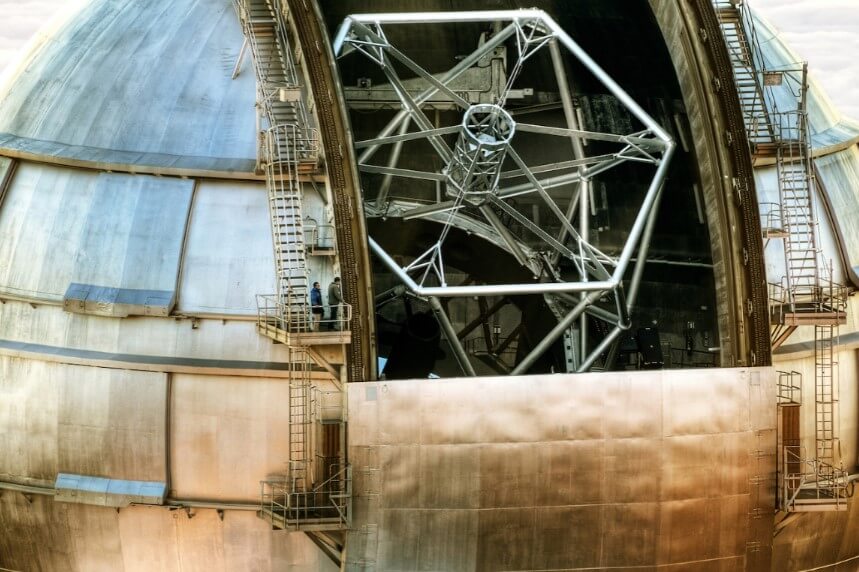 Kính viễn vọng Gran Telescopio Canarias (GTC)