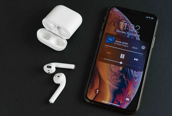 Đảm bảo khoảng cách giữa tai nghe và thiết bị