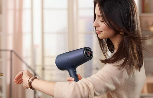 Tìm hiểu về máy sấy tóc ion âm