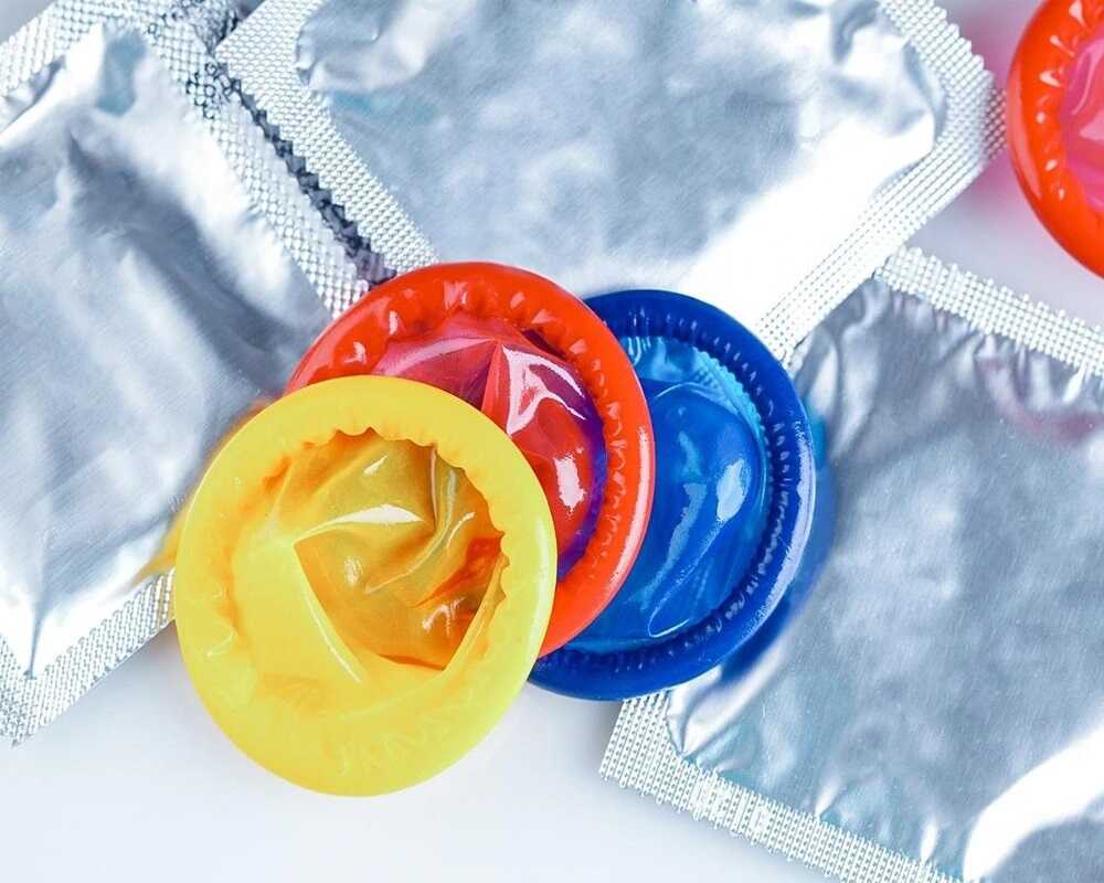Bao cao su có chất bôi trơn không?