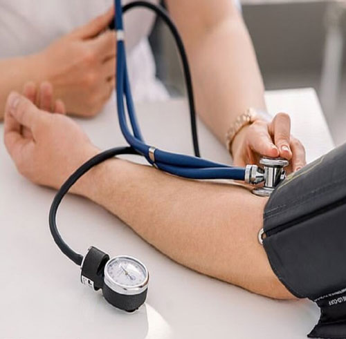 Những điều cần lưu ý trước khi đo huyết áp bằng máy cơ