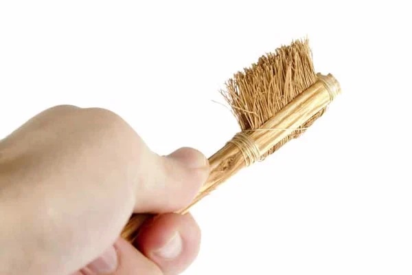 Mô phỏng bàn chải đánh răng của người Trung Quốc cổ