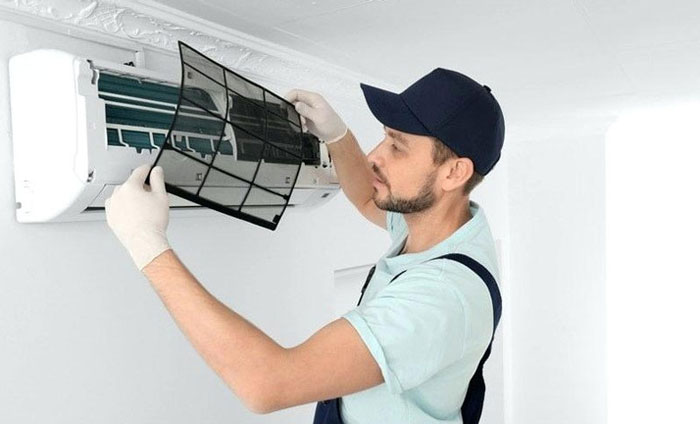 Điều hòa Samsung bật không mát do lưới lọc bị bẩn