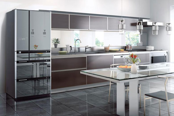 so sánh tủ lạnh Sharp và Hitachi