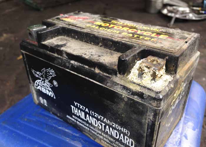 Cách phòng tránh bình ắc quy bị nổ