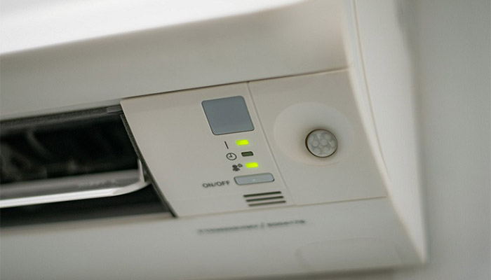 Điều hoà Daikin nháy đèn vàng là lỗi gì?